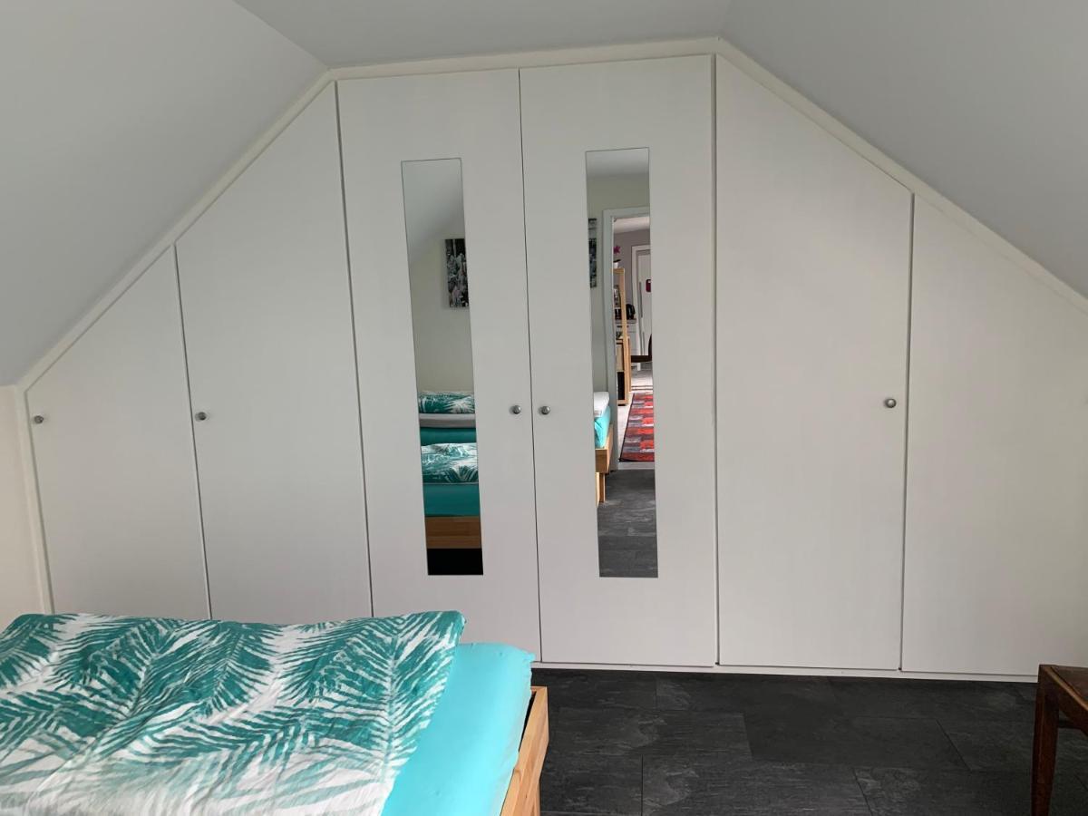 Ferienwohnung Sunny - Moderne Ferienwohnung im Grünen in Saarbrücken-West Exterior foto